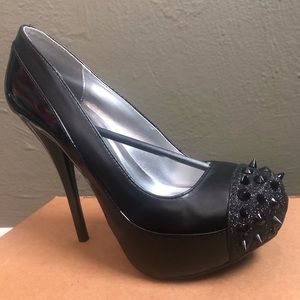 NWOT Qupid Studded High Heel